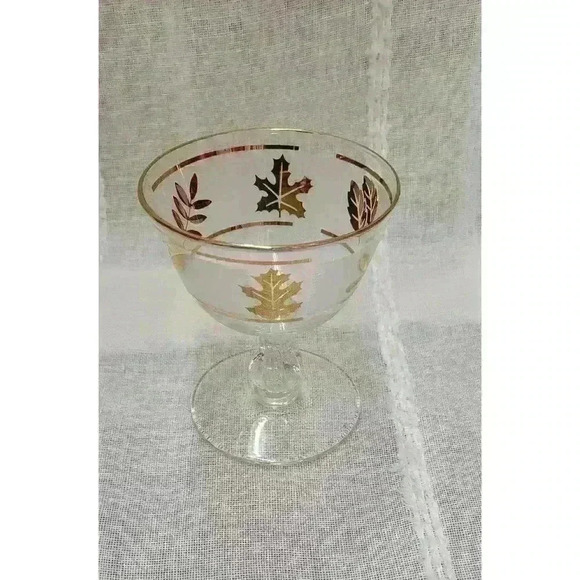 Set of 4-Gold Leaf Frosted Goblets - Picture 3 of 4